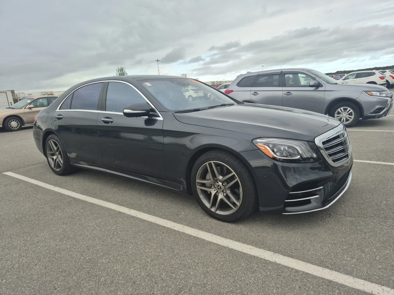 Mercedes-Benz S 560 * АВТО КРЕДИТ* ЦЕНА ДО БГ * СЕРВИЗНА ИСТОРИЯ *  - изображение 2