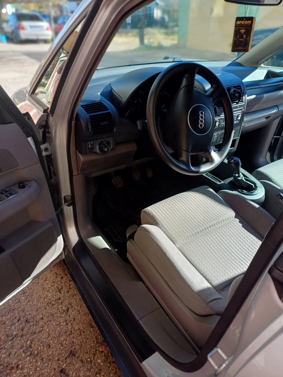 Audi A2  - изображение 7