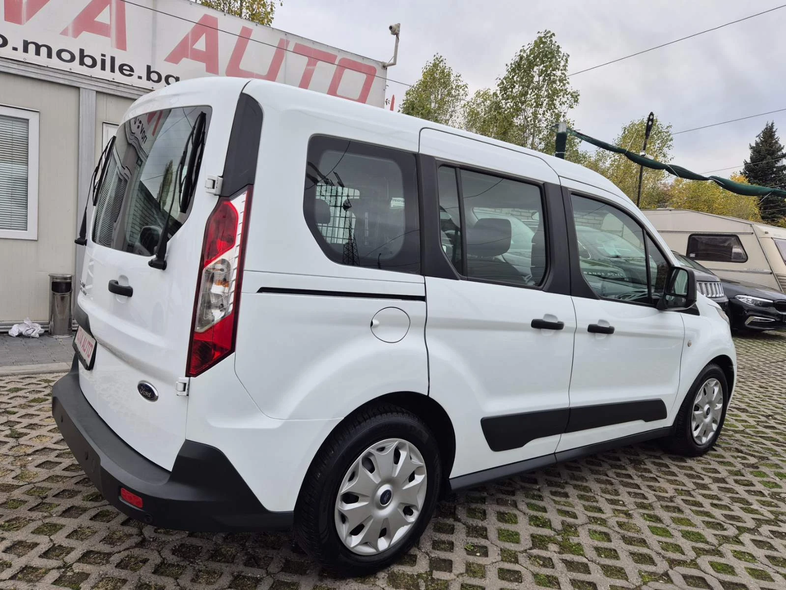 Ford Tourneo Connect 1.6D-100кс-160.000км-СУПЕР СЪСТОЯНИЕ-ПЪТНИЧЕСКИ - изображение 4