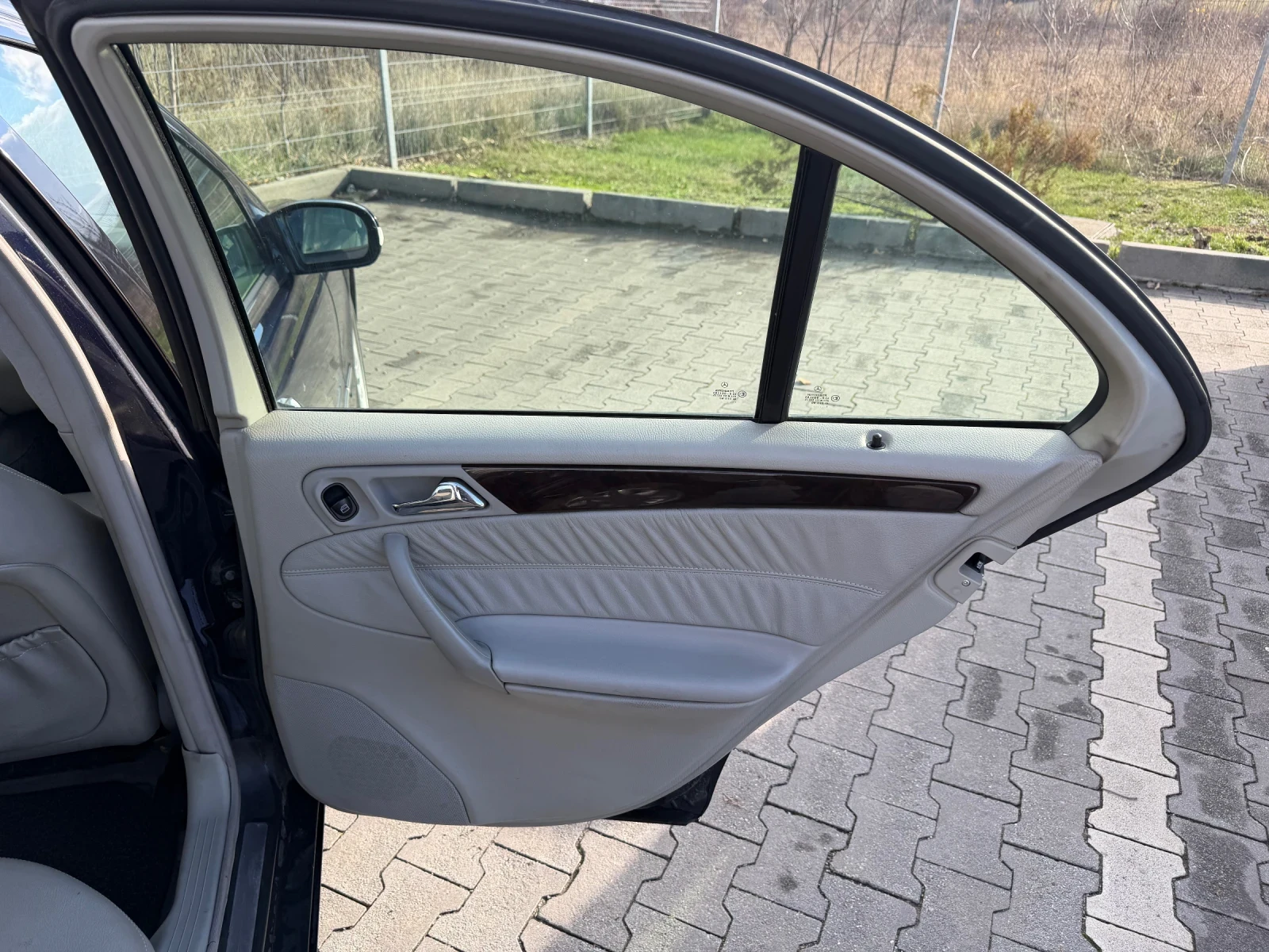 Mercedes-Benz C 270 2.7CDI | Mobile.bg   9