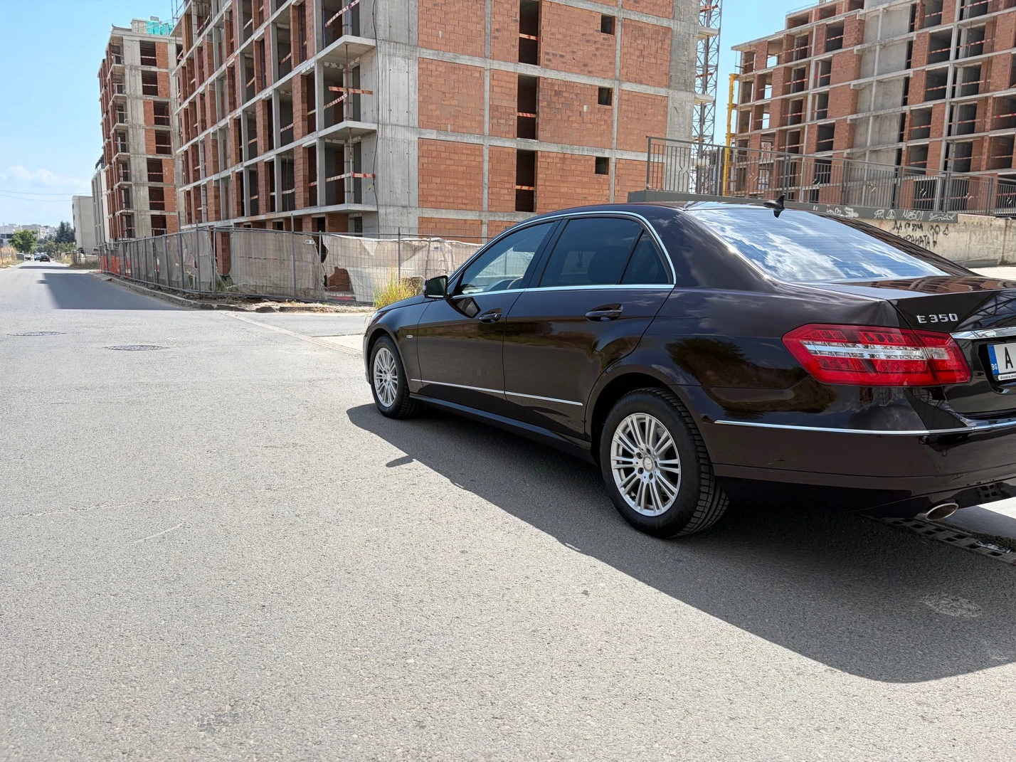 Mercedes-Benz E 350 Distronic Night Vision, снимка 7 - Автомобили и джипове - 53191677