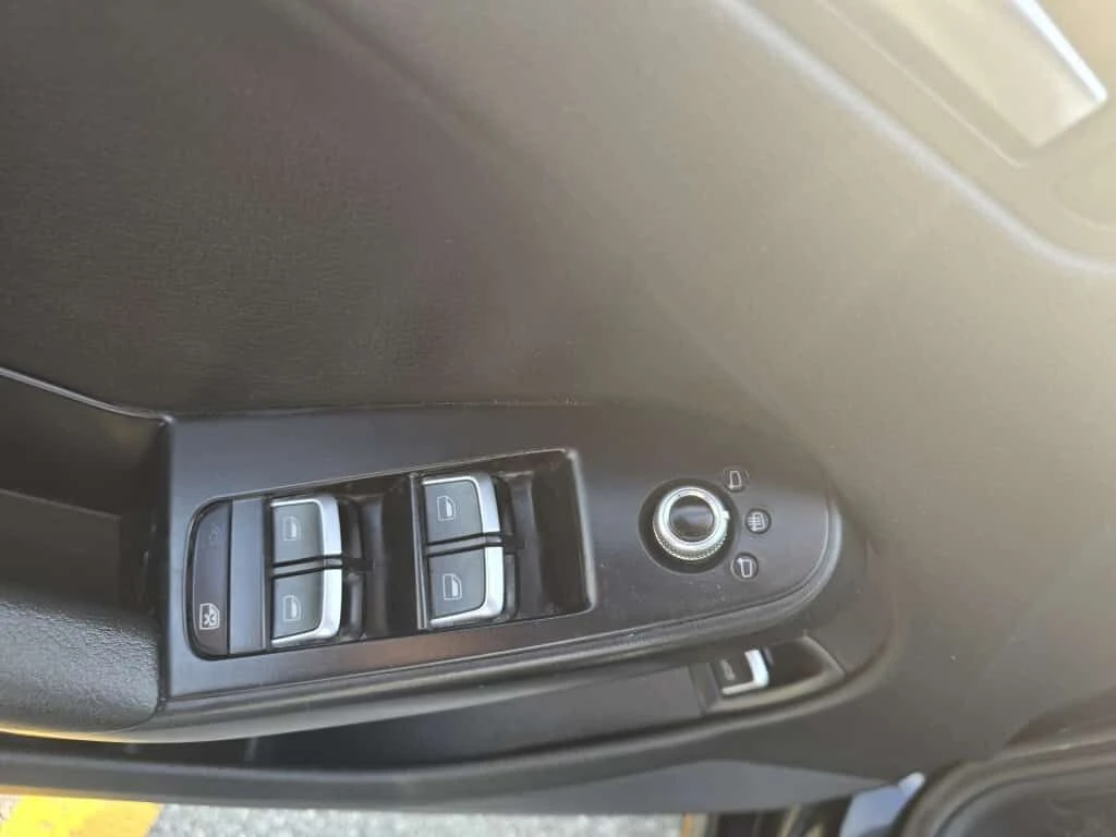 Audi A4 * 2.0T Premium 4dr All Wheel Drive quattro Sedan A - изображение 10