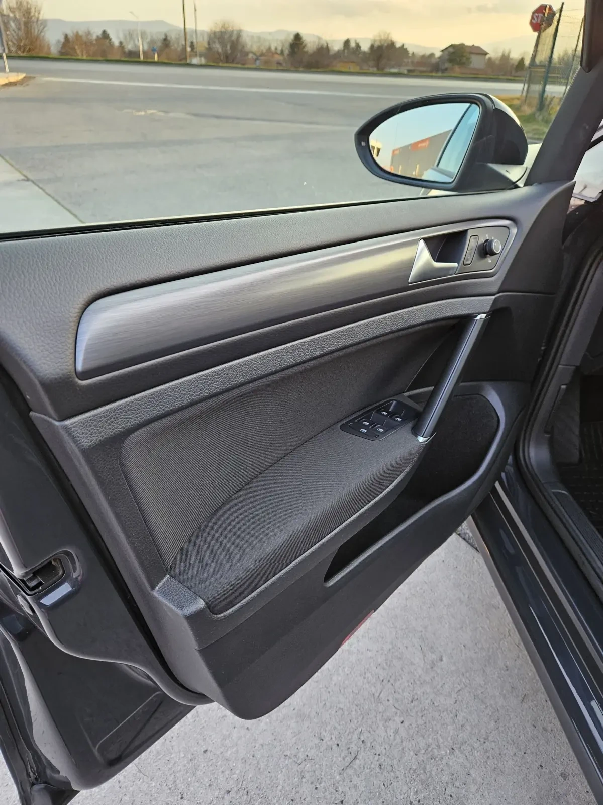 VW Golf WV Golf E-GOLF 2020год.36kw-58000km-като нов!!!, снимка 13 - Автомобили и джипове - 53850566