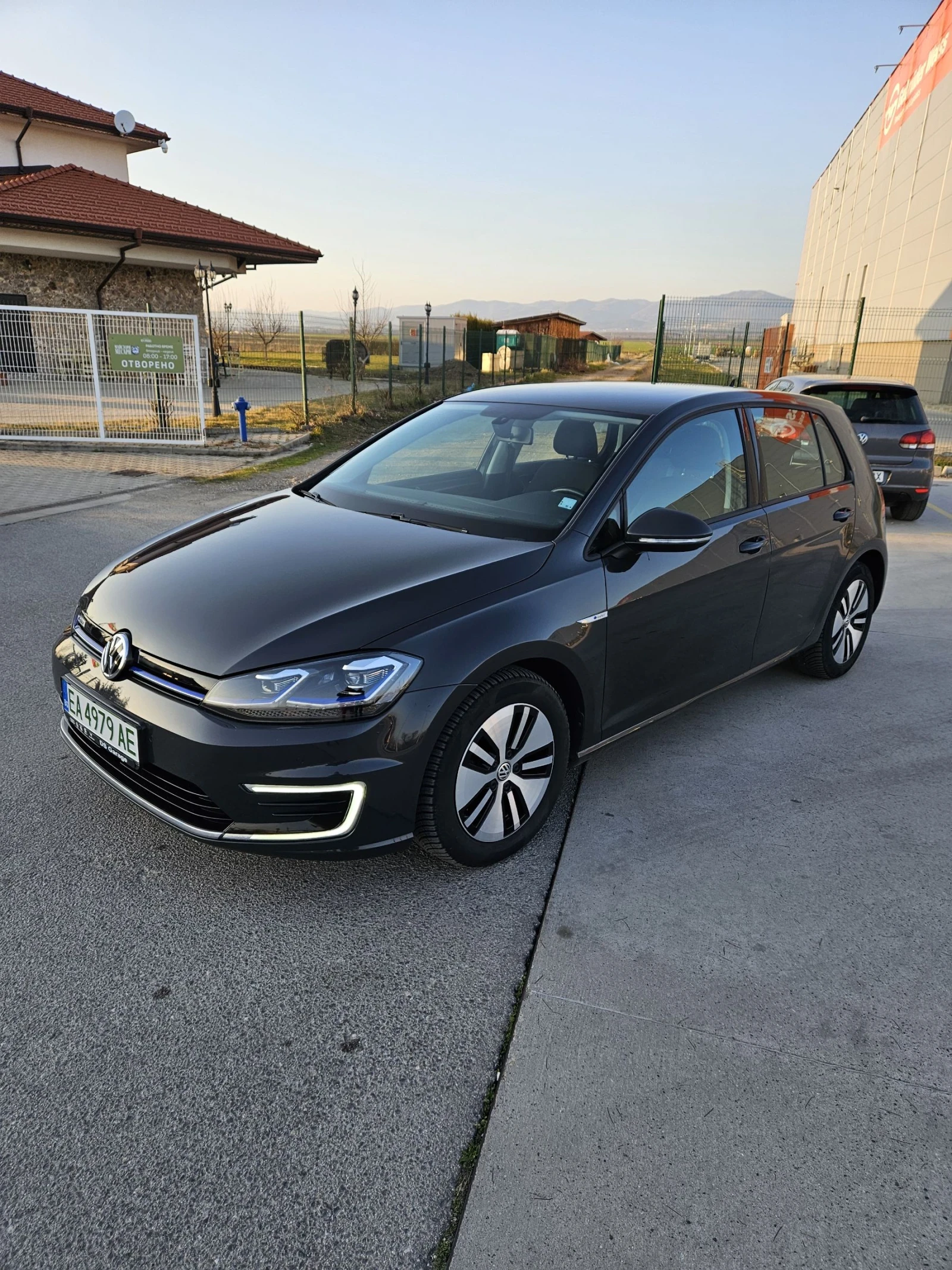 VW Golf WV Golf E-GOLF 2020год.36kw-58000km-като нов!!!, снимка 2 - Автомобили и джипове - 53850566