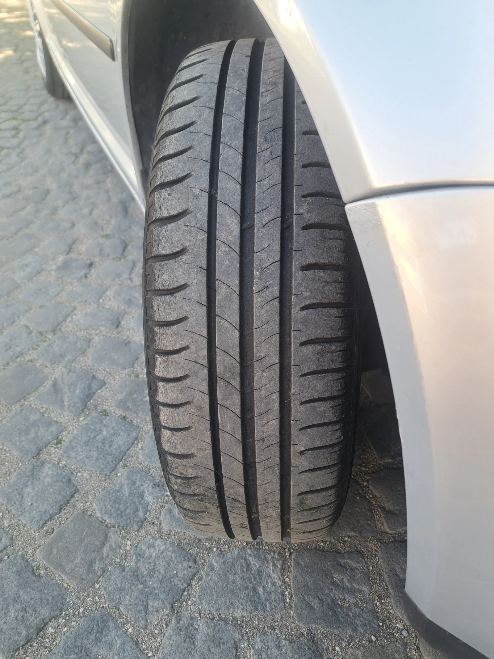 VW Golf 1.6 бензин, газ, снимка 3 - Автомобили и джипове - 54321638