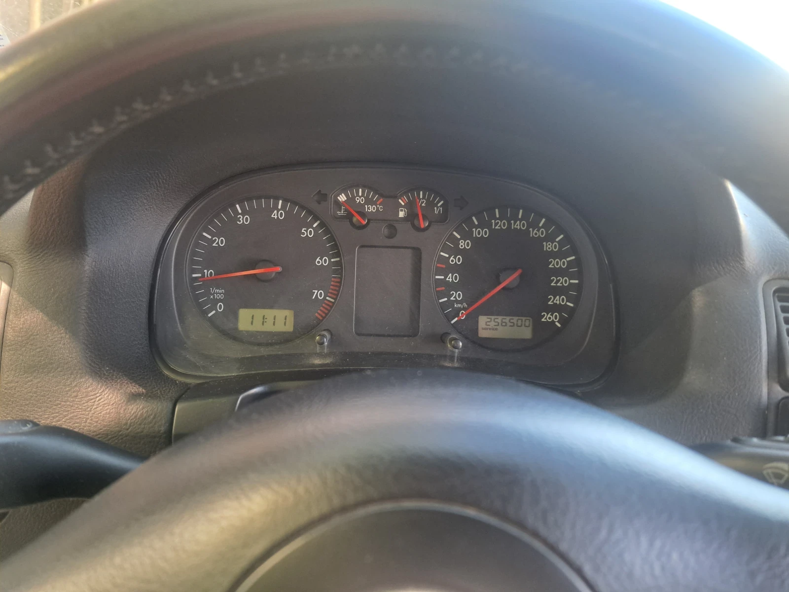 VW Golf 1.6 бензин, газ, снимка 6 - Автомобили и джипове - 54321638