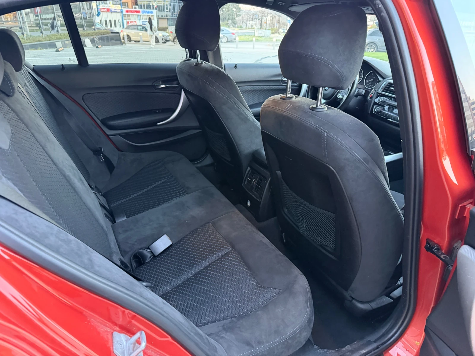 BMW 120 D 4x4 M-Sport FACELIFT 190к.с. 129х.км, снимка 12 - Автомобили и джипове - 54580798