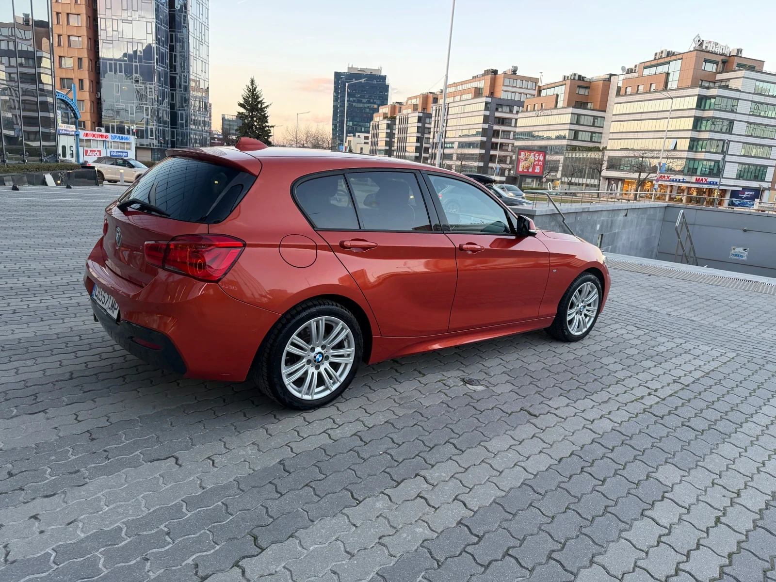 BMW 120 D 4x4 M-Sport FACELIFT 190к.с. 129х.км, снимка 5 - Автомобили и джипове - 54580798