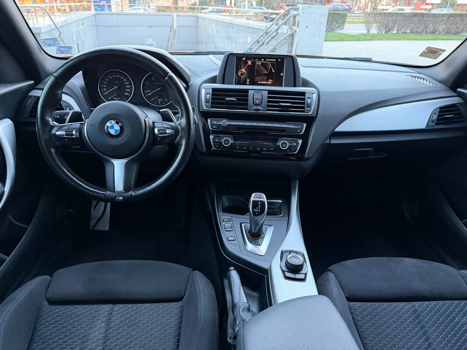 BMW 120 D 4x4 M-Sport FACELIFT 190к.с. 129х.км, снимка 13 - Автомобили и джипове - 54580798