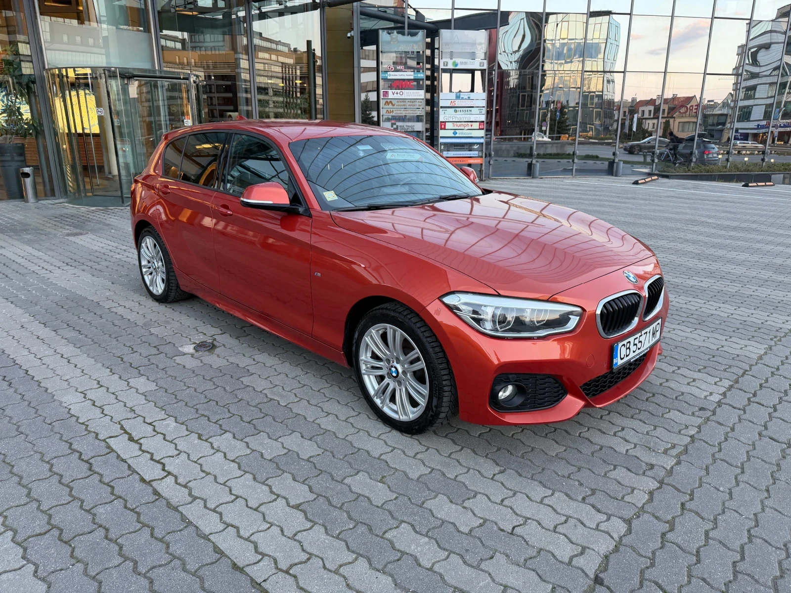 BMW 120 D 4x4 M-Sport FACELIFT 190к.с. 129х.км, снимка 3 - Автомобили и джипове - 54580798