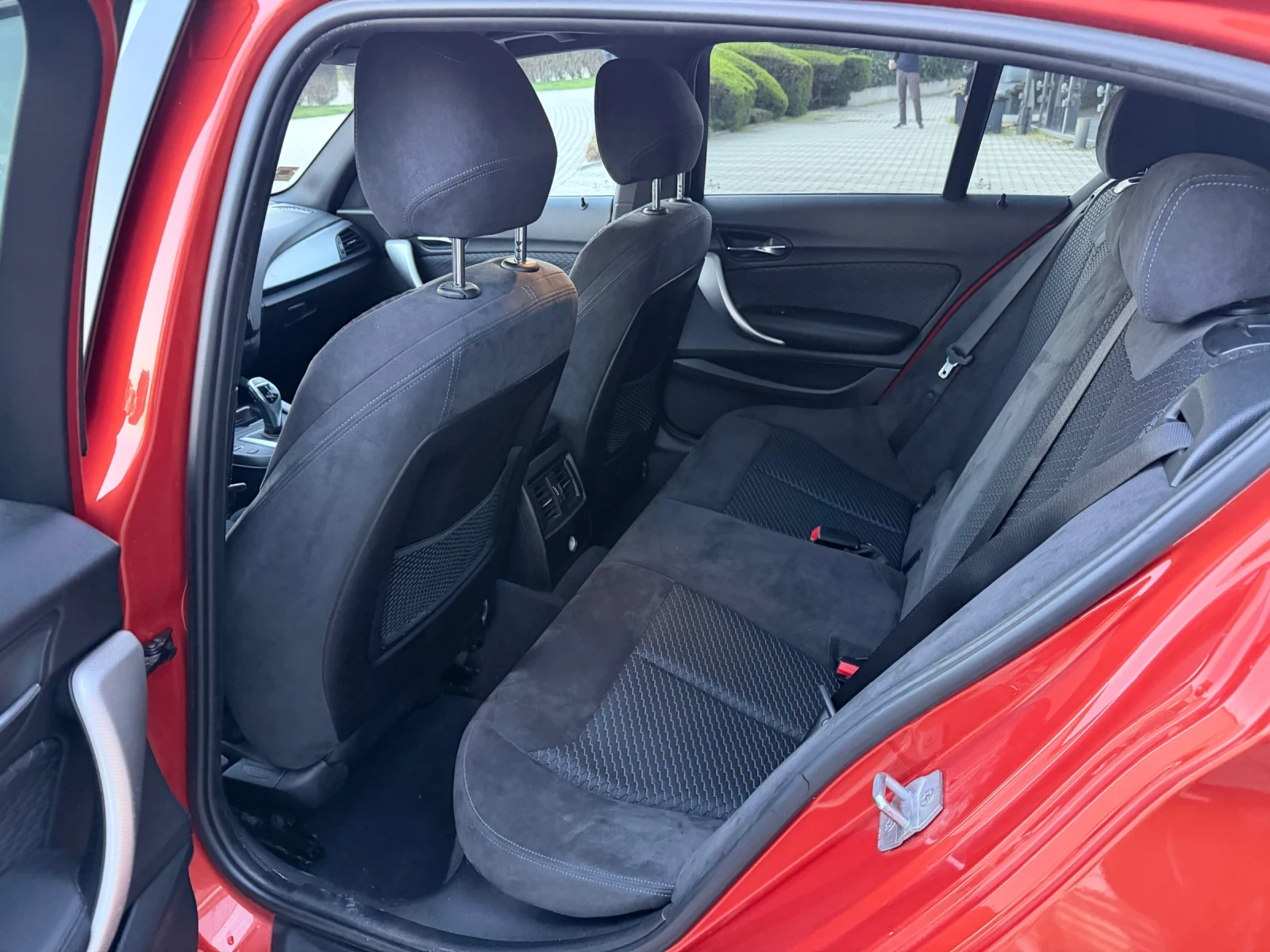 BMW 120 D 4x4 M-Sport FACELIFT 190к.с. 129х.км, снимка 10 - Автомобили и джипове - 54580798