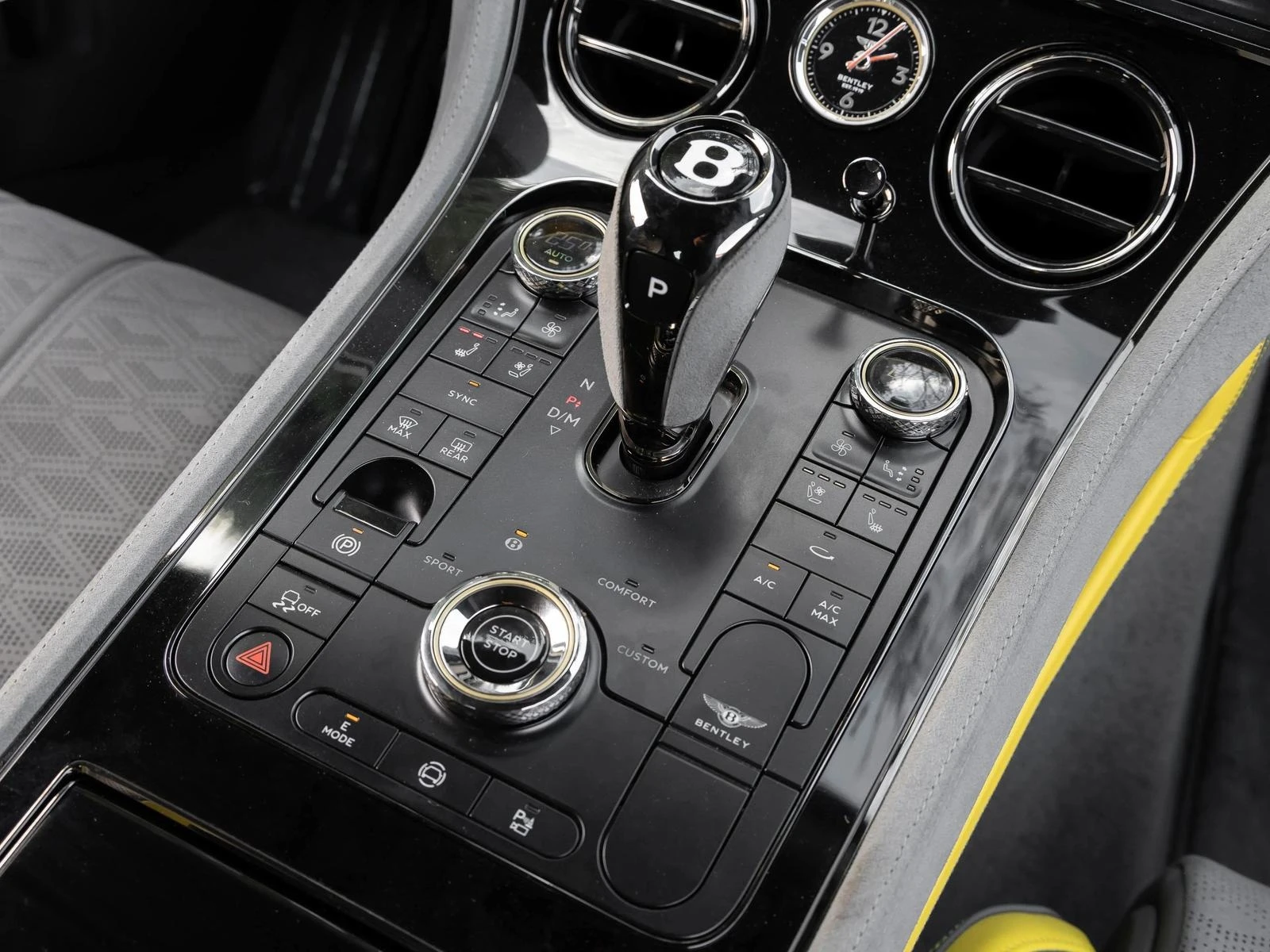 Bentley Continental gt SPEED* FIRST EDITION* NAIM* DISTR* KEYLESS* 360 CA, снимка 8 - Автомобили и джипове - 54735239