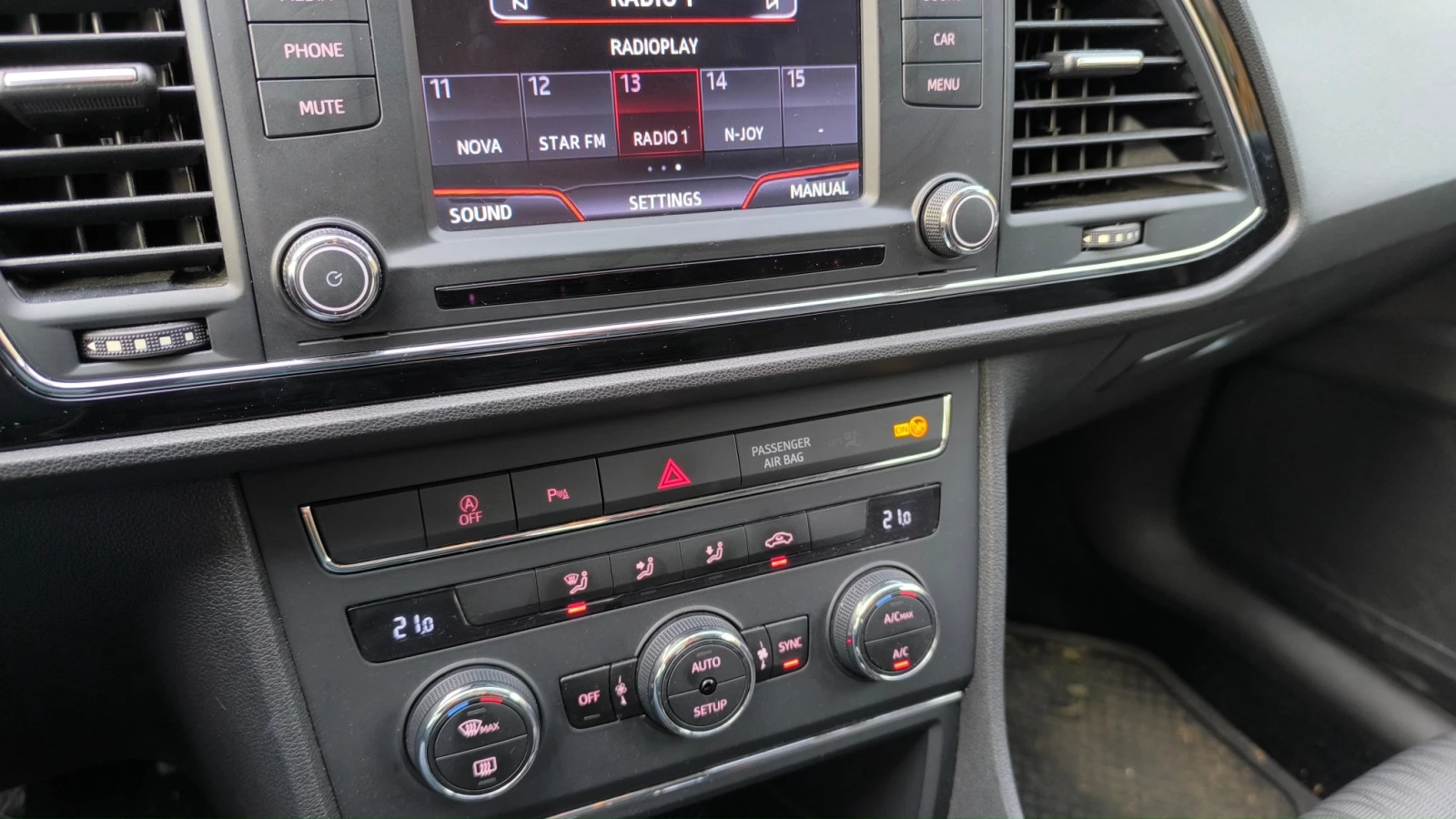 Seat Leon 1.4 TSI Style, снимка 13 - Автомобили и джипове - 54974341