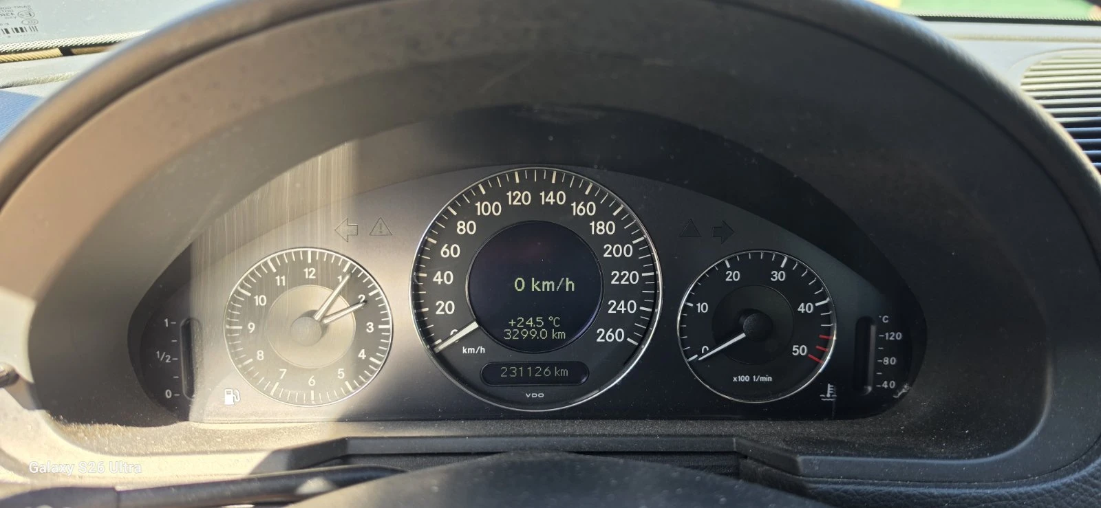 Mercedes-Benz E 220, снимка 8 - Автомобили и джипове - 55016688