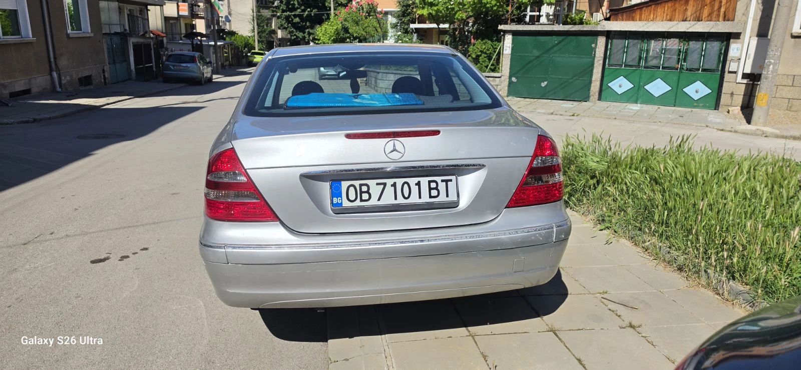 Mercedes-Benz E 220, снимка 4 - Автомобили и джипове - 55016688
