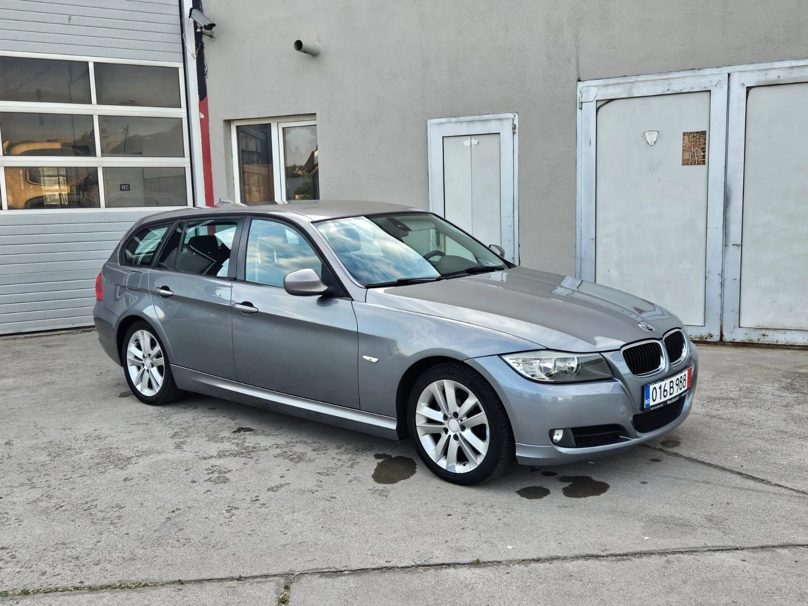 BMW 318 D, снимка 3 - Автомобили и джипове - 55057261