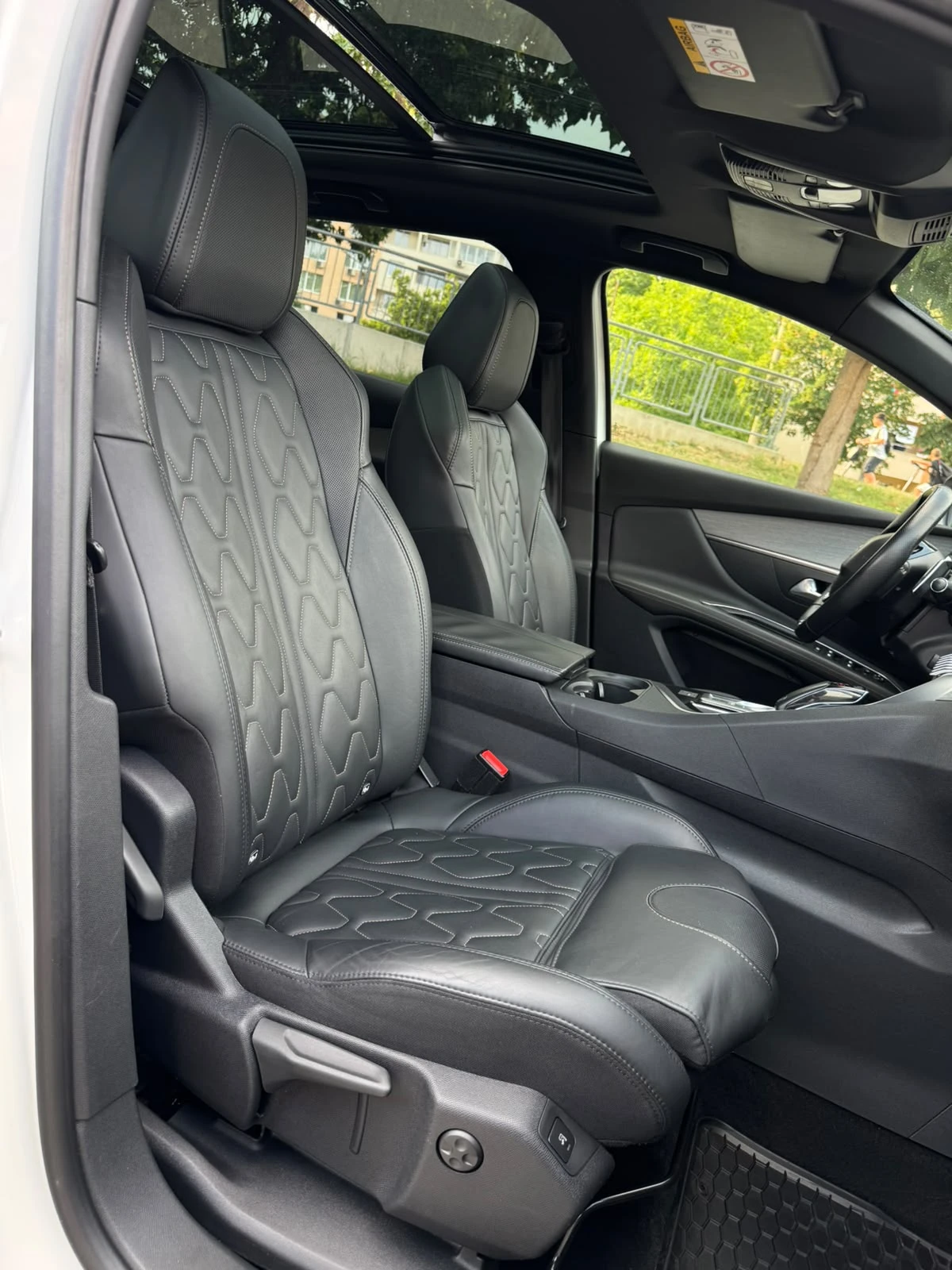 Peugeot 3008 2.0HDI GT LINE :: МАСАЖ :: ПАНОРАМА, снимка 8 - Автомобили и джипове - 55130593