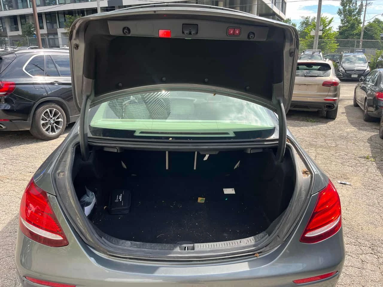 Mercedes-Benz E 400 | BURMESTER | HUD | DISTRONIC | , снимка 13 - Автомобили и джипове - 55237188