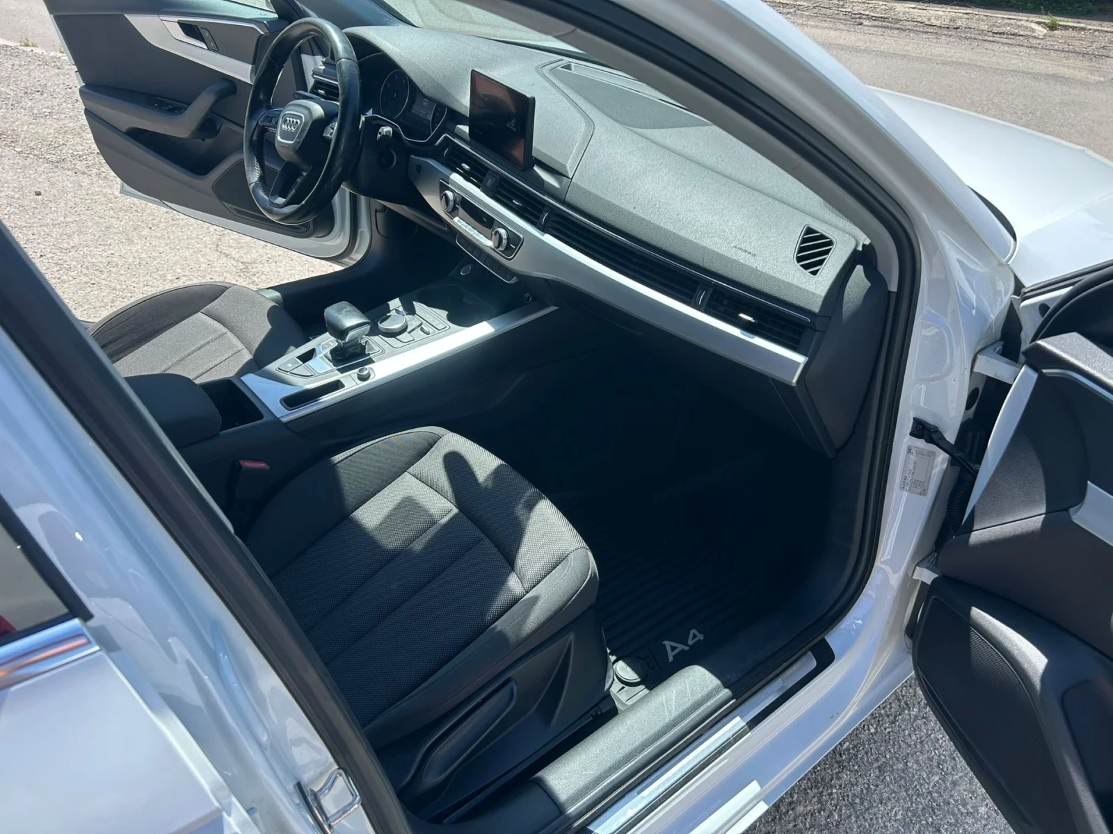 Audi A4 2.0 TDI S-TRONIC 151312км., снимка 10 - Автомобили и джипове - 55423046