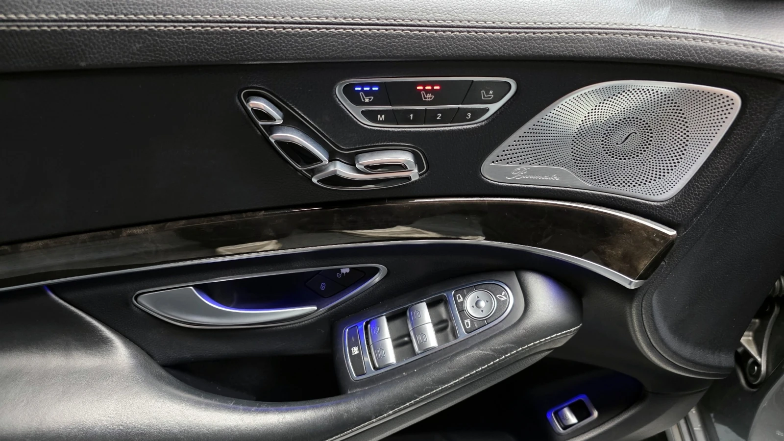 Mercedes-Benz S 500 4.7 V8 4MATIC , снимка 12 - Автомобили и джипове - 55484960
