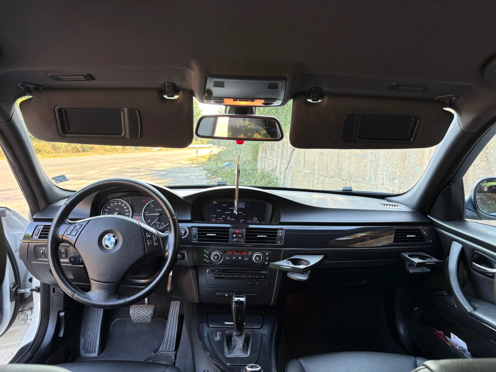 BMW 320 320 FACE LIFT, снимка 9 - Автомобили и джипове - 55494235