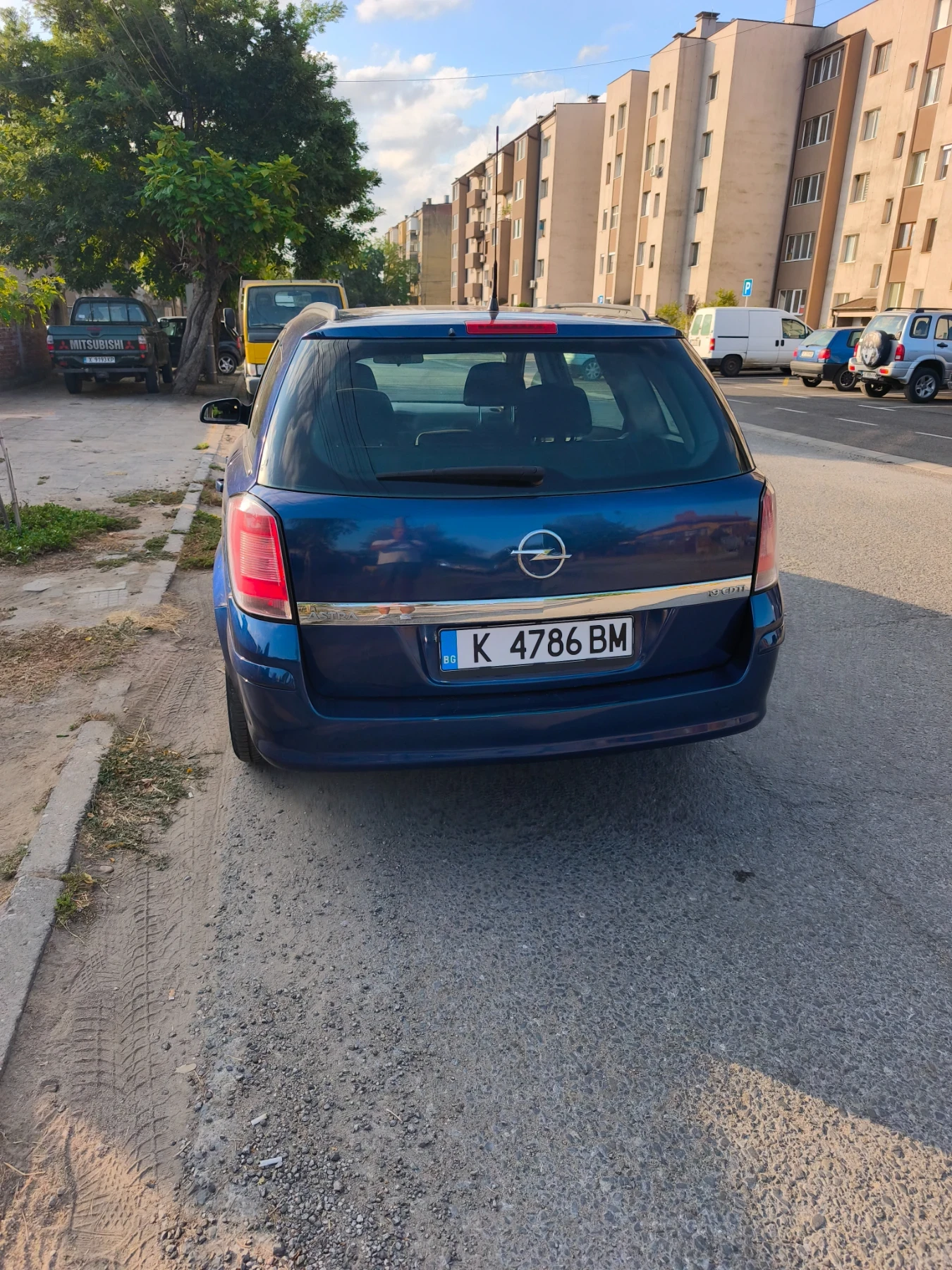 Opel Astra H, снимка 2 - Автомобили и джипове - 55504885