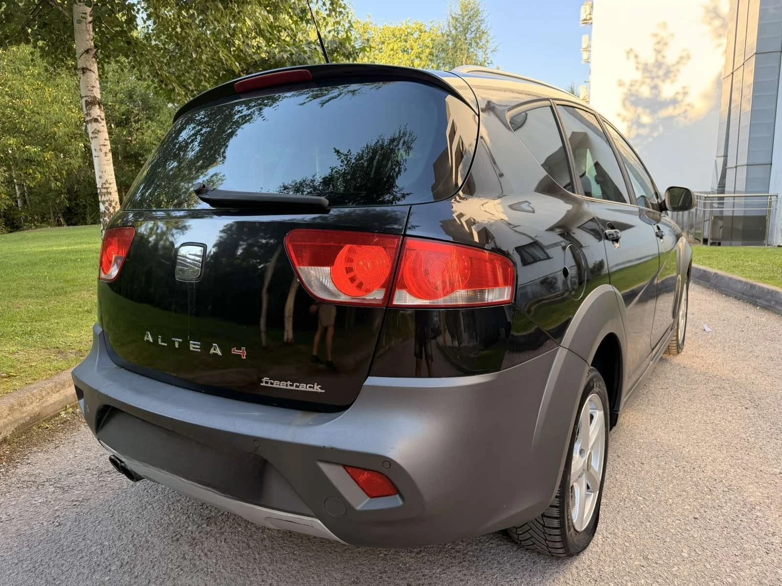 Seat Altea FREETRACK / 2.0i / 4x4, снимка 7 - Автомобили и джипове - 56018536