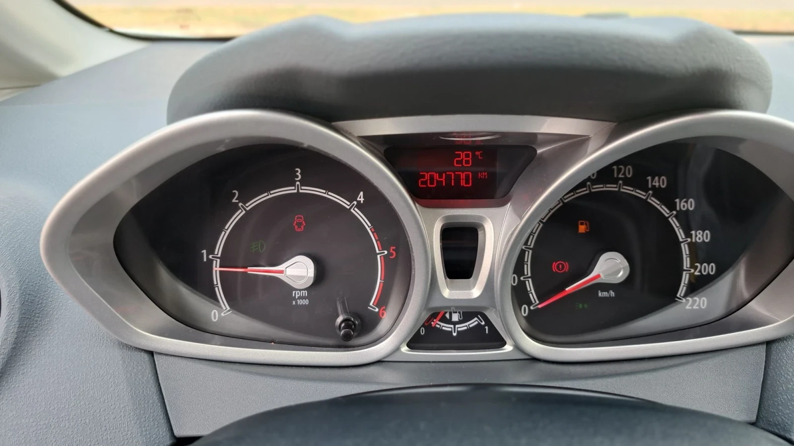 Ford Fiesta 1.6-ТITANIUM, снимка 12 - Автомобили и джипове - 56152322