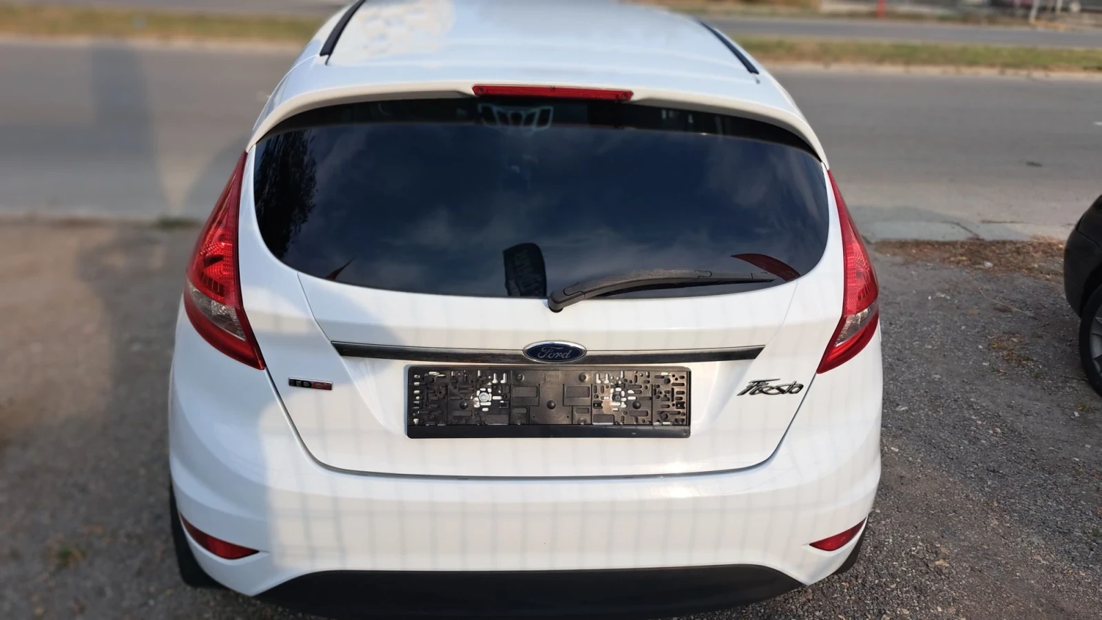 Ford Fiesta 1.6-ТITANIUM, снимка 4 - Автомобили и джипове - 56152322