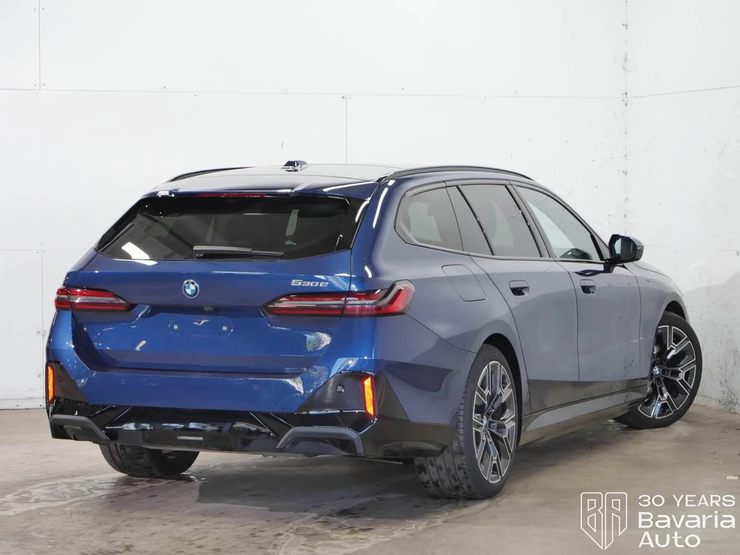BMW 530 e Touring Steptronic, снимка 3 - Автомобили и джипове - 56302709