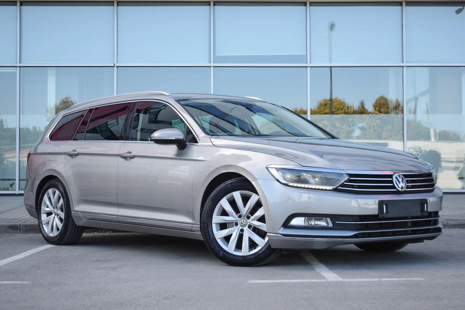 VW Passat 2.0D/DSG6/2018/MATRIX/LED/Full/����/�����/�������� | Mobile.bg � ����������� 4