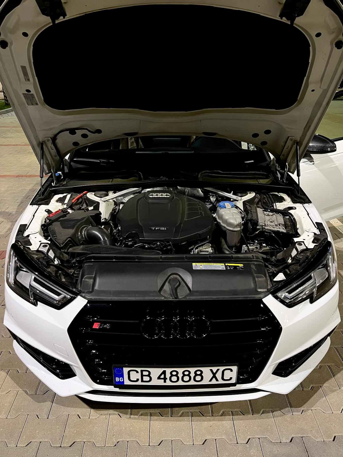 Audi A4, снимка 15 - Автомобили и джипове - 56598792