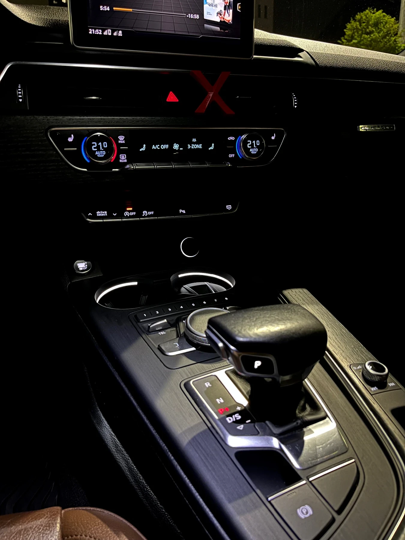 Audi A4, снимка 10 - Автомобили и джипове - 56598792