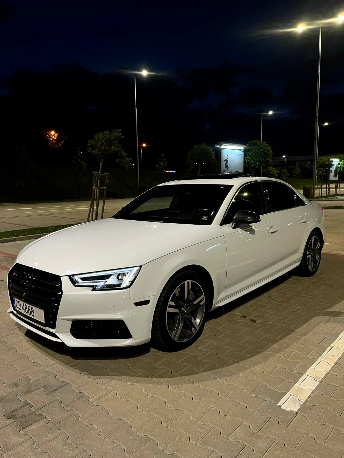 Audi A4, снимка 5 - Автомобили и джипове - 56598792