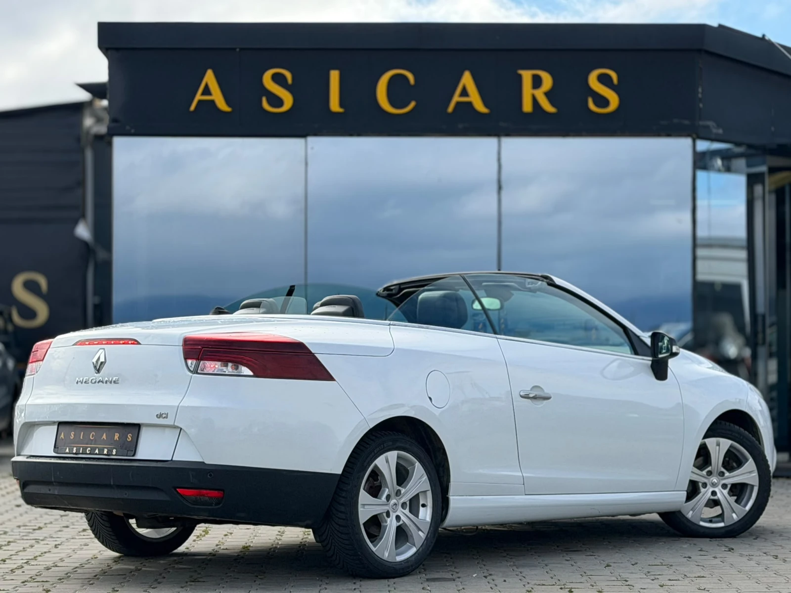 Renault Megane / 1.5D / 109 000KM /, снимка 6 - Автомобили и джипове - 56622549