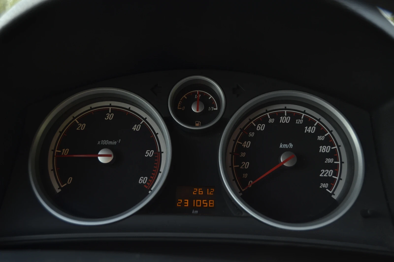 Opel Astra, снимка 6 - Автомобили и джипове - 56646417