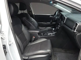 Kia Sportage 1.6 Automatic Най висок клас оборудване, снимка 11
