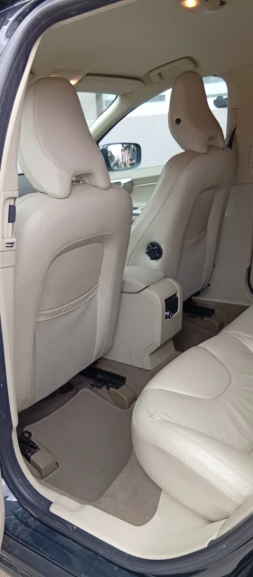Volvo XC60 - 8500 € / 16624.56 лв. - 42021645 13