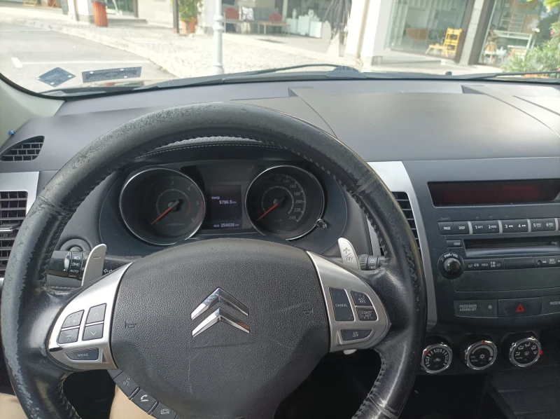 Citroen C-Crosser 2.2 HDI automat 156 hp, снимка 13 - Автомобили и джипове - 47384896