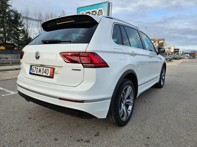 VW Tiguan R-Line, Digital, 4X4, Head up, снимка 8 - Автомобили и джипове - 48271567