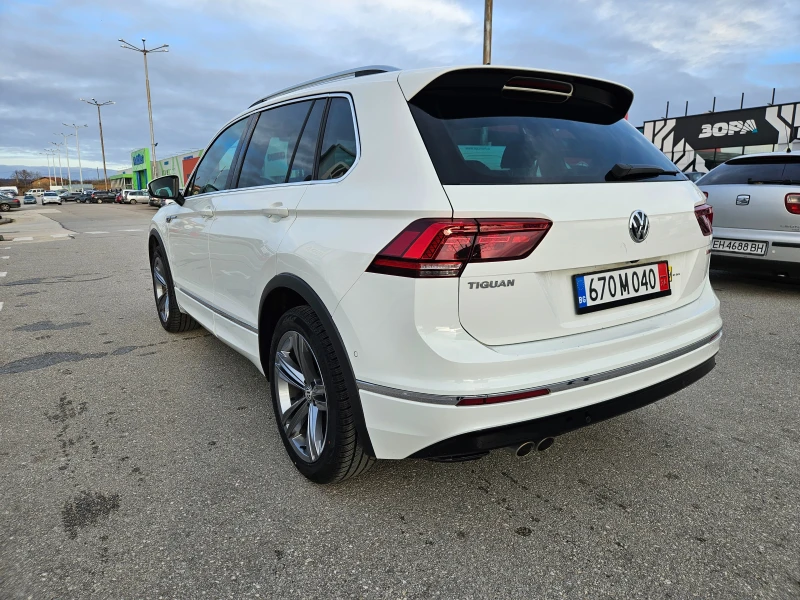 VW Tiguan R-Line, Digital, 4X4, Head up, снимка 6 - Автомобили и джипове - 48271567