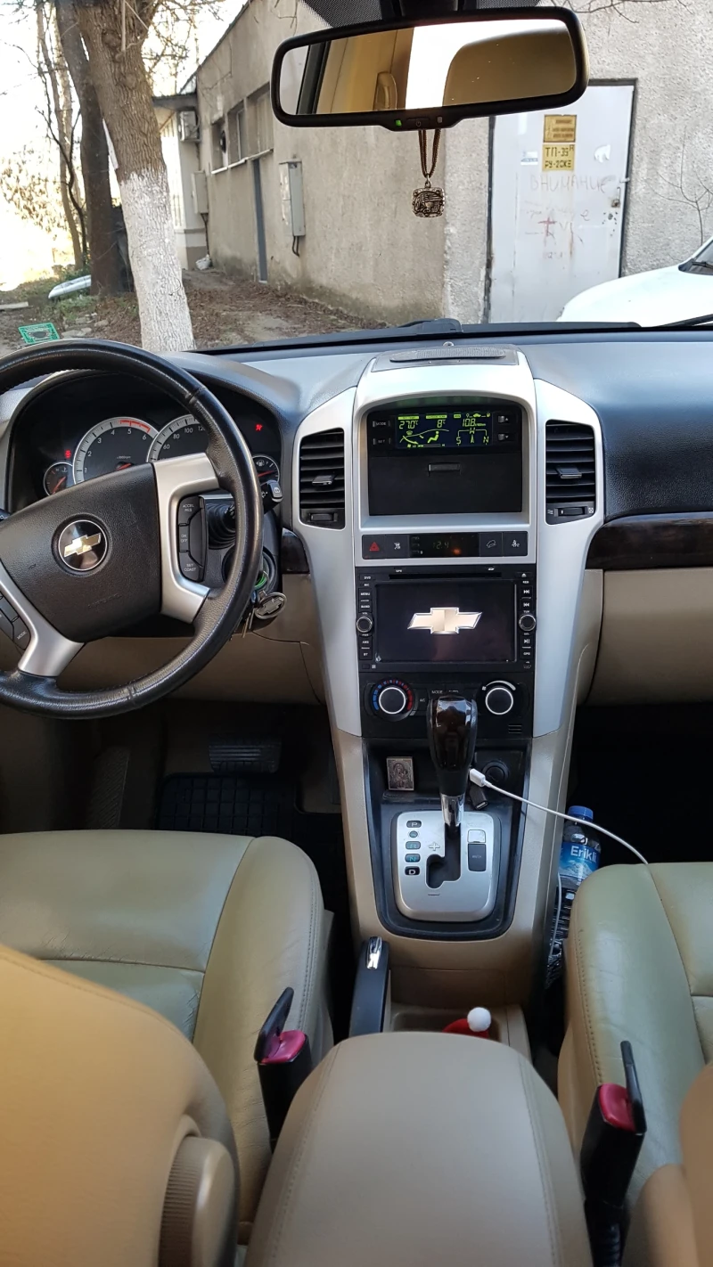 Chevrolet Captiva, снимка 5 - Автомобили и джипове - 49302675