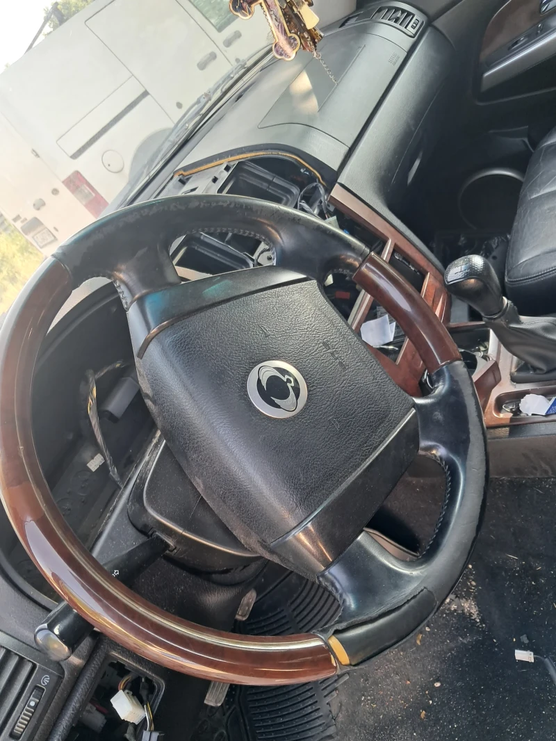 SsangYong Rexton, снимка 6 - Автомобили и джипове - 51902692