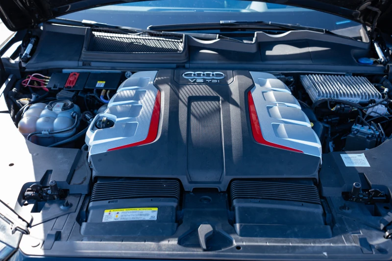 Audi SQ7, снимка 15 - Автомобили и джипове - 53507071