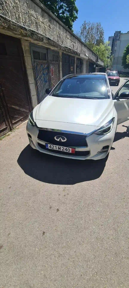 Infiniti QX30 S, снимка 1 - Автомобили и джипове - 49377487