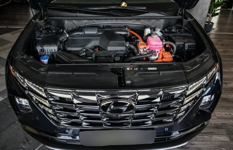 Hyundai Tucson, снимка 2 - Автомобили и джипове - 53070566