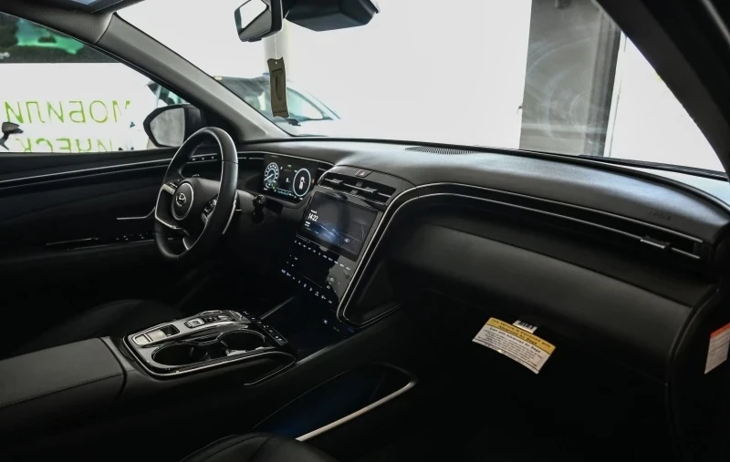 Hyundai Tucson, снимка 13 - Автомобили и джипове - 53070566