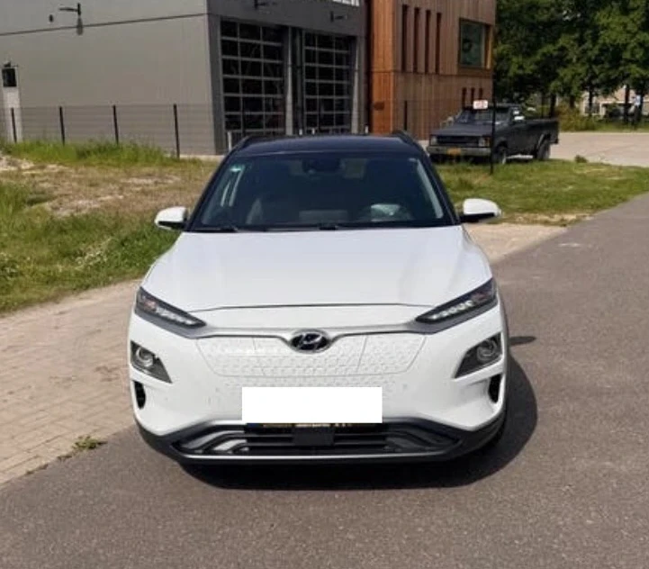 Hyundai Kona 64kWh, Two colors, снимка 2 - Автомобили и джипове - 54683303