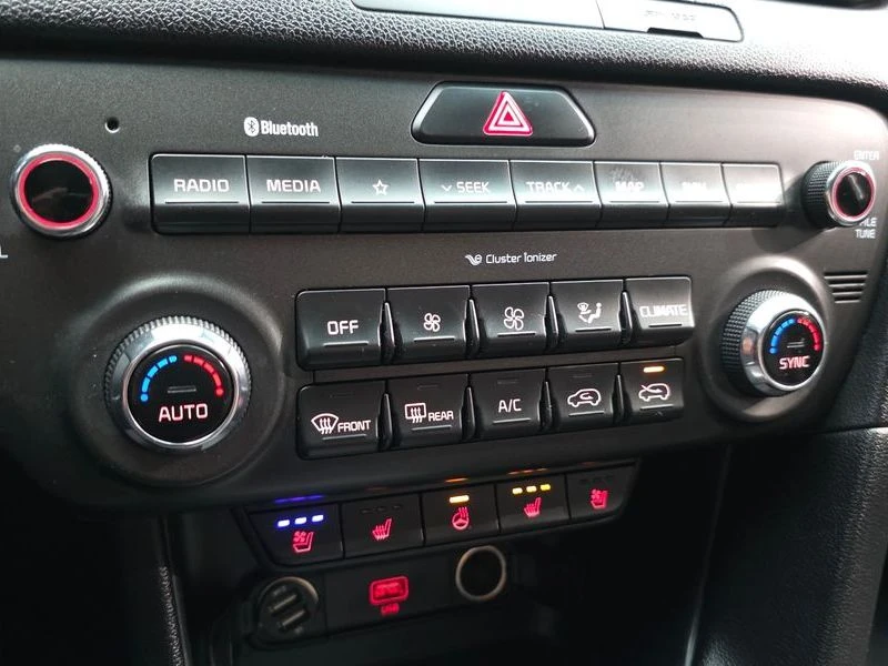 Kia Sportage 1.6 Automatic Най висок клас оборудване, снимка 17 - Автомобили и джипове - 55739510