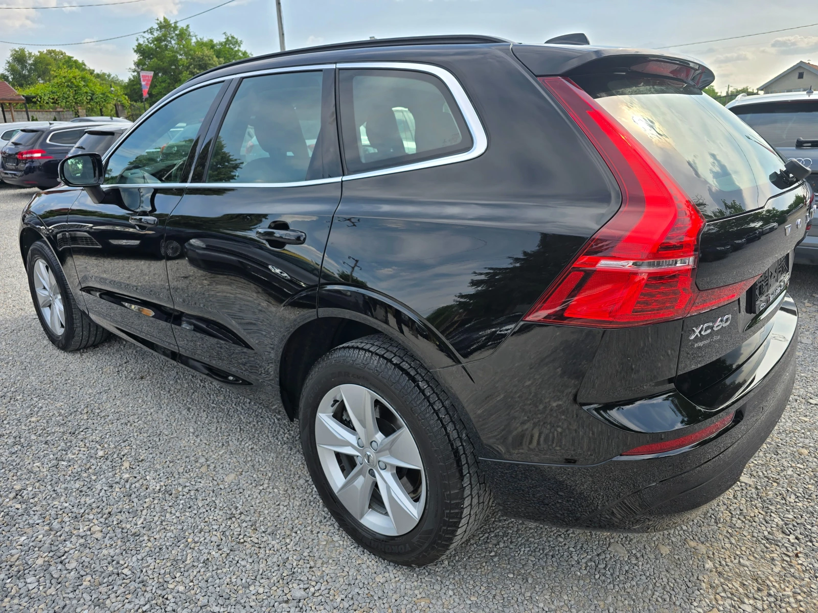 Volvo XC60 2.0D-HYBRID-EVRO 6D-АВТОМАТИК-8 СКОРОСТИ - изображение 4